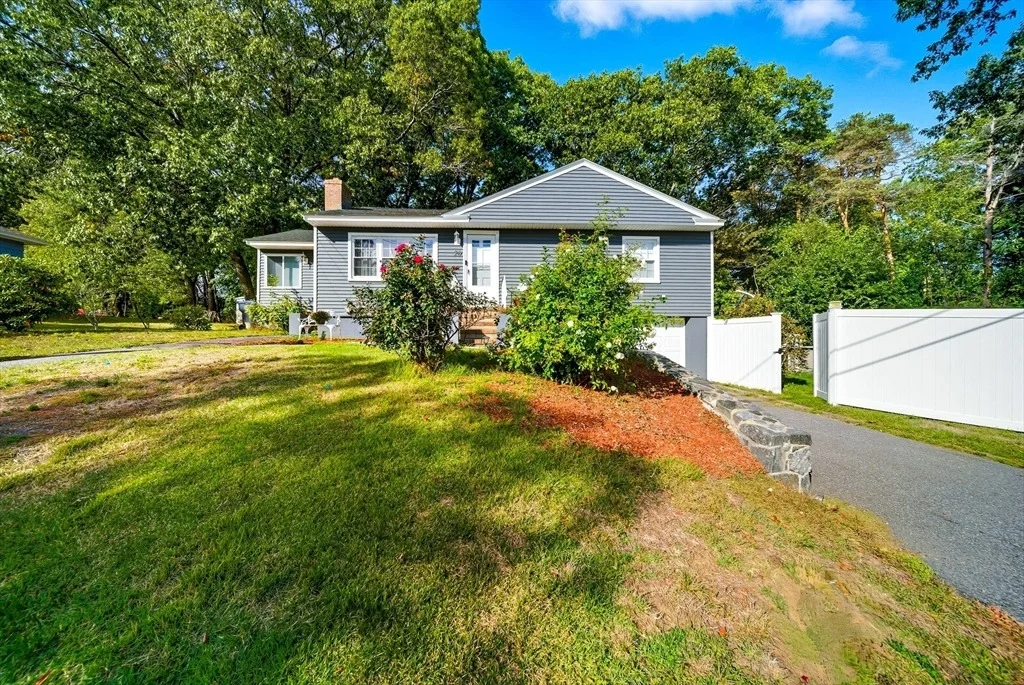 Photo of 20 Oakhill Dr