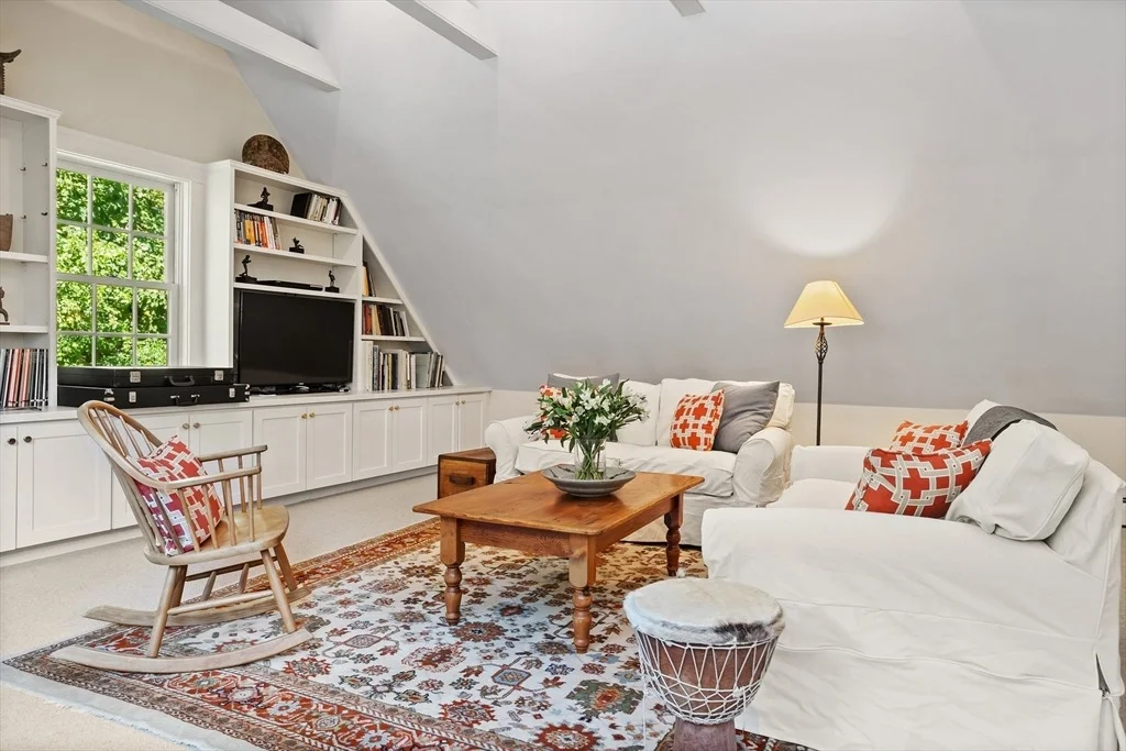 Photo of 612 Lexington