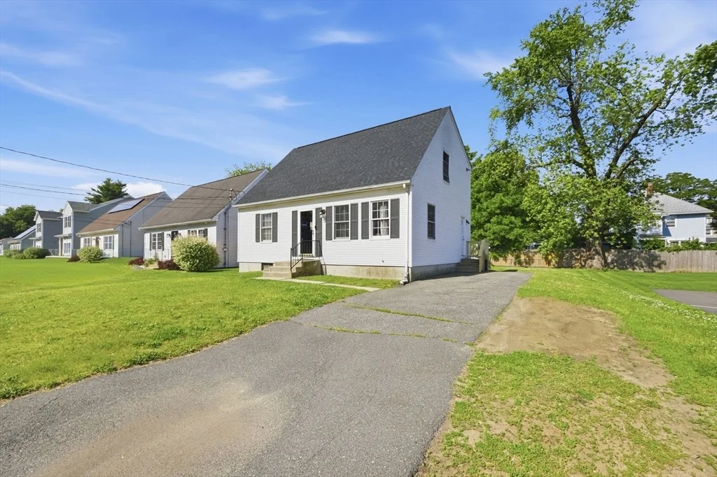 Photo of 164 Arnold Ave