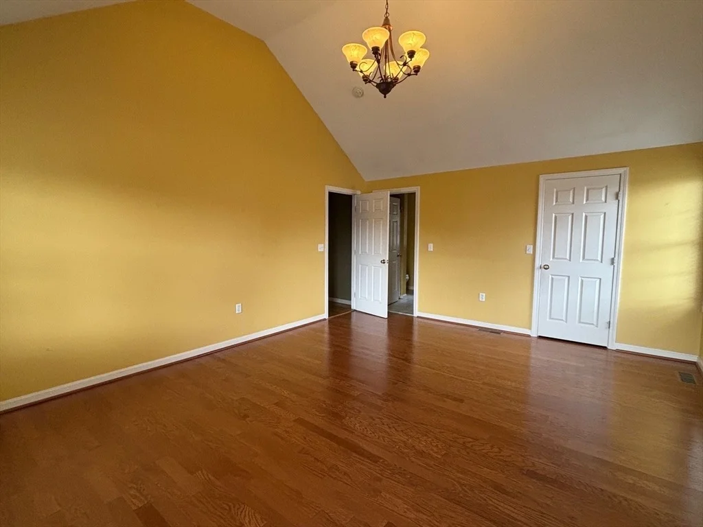 Photo of 70 Heritage Road