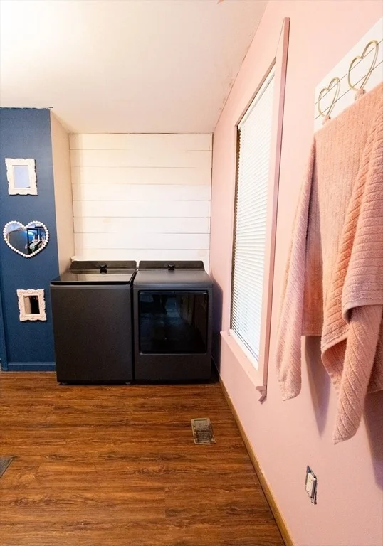 Photo of 339 Drury Ave