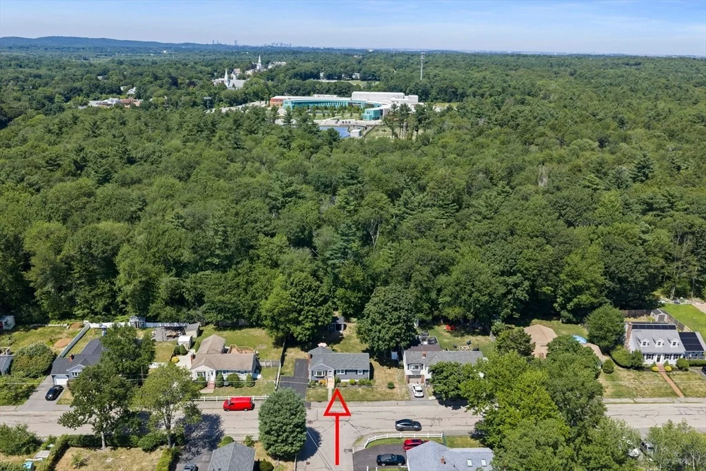 Photo of 38 Roseen Rd