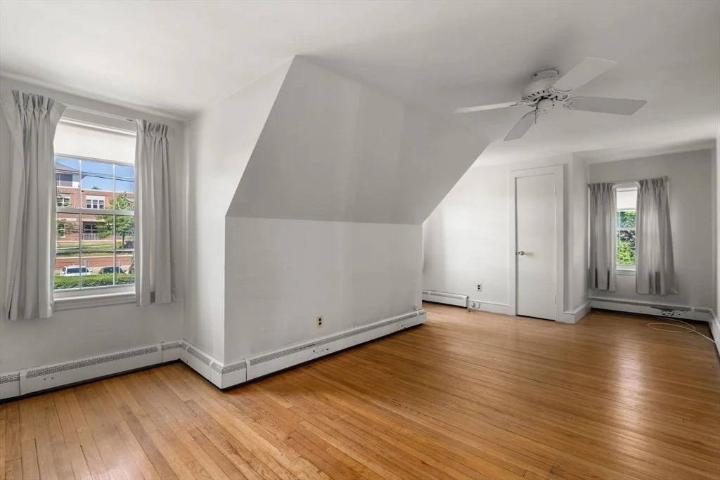 Photo of 278 Common St