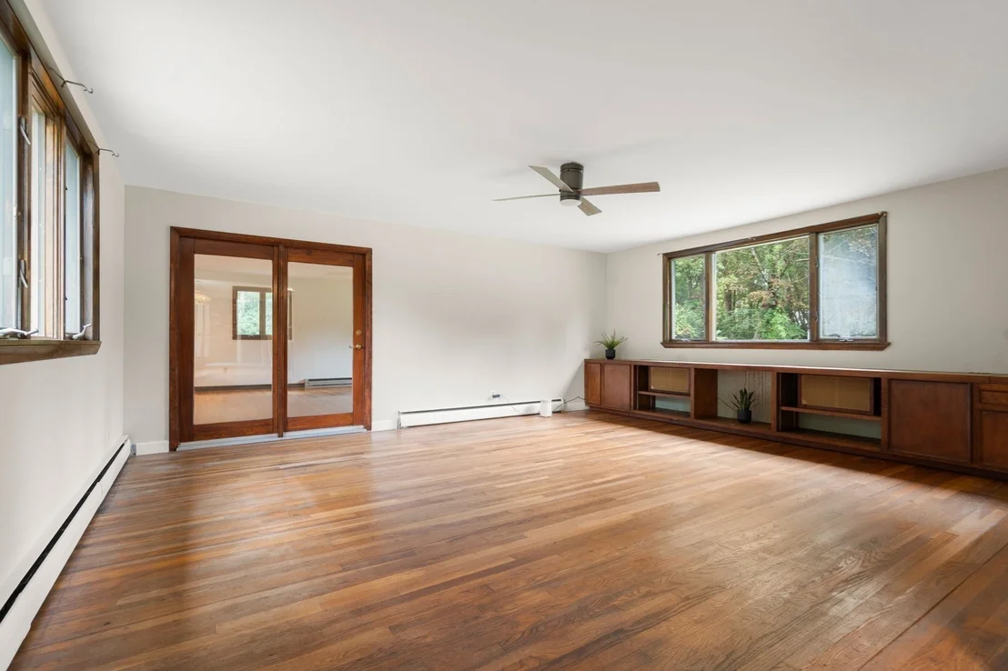 Photo of 444 Clapboardtree Street