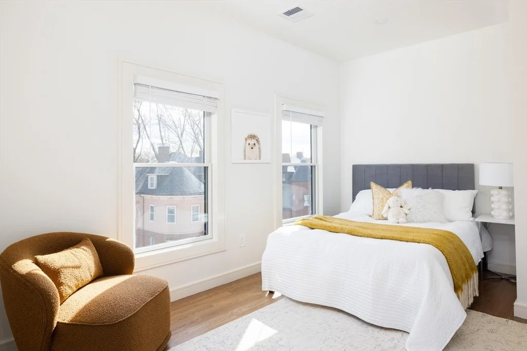 Photo of Unit 2 at 21 Kent Square