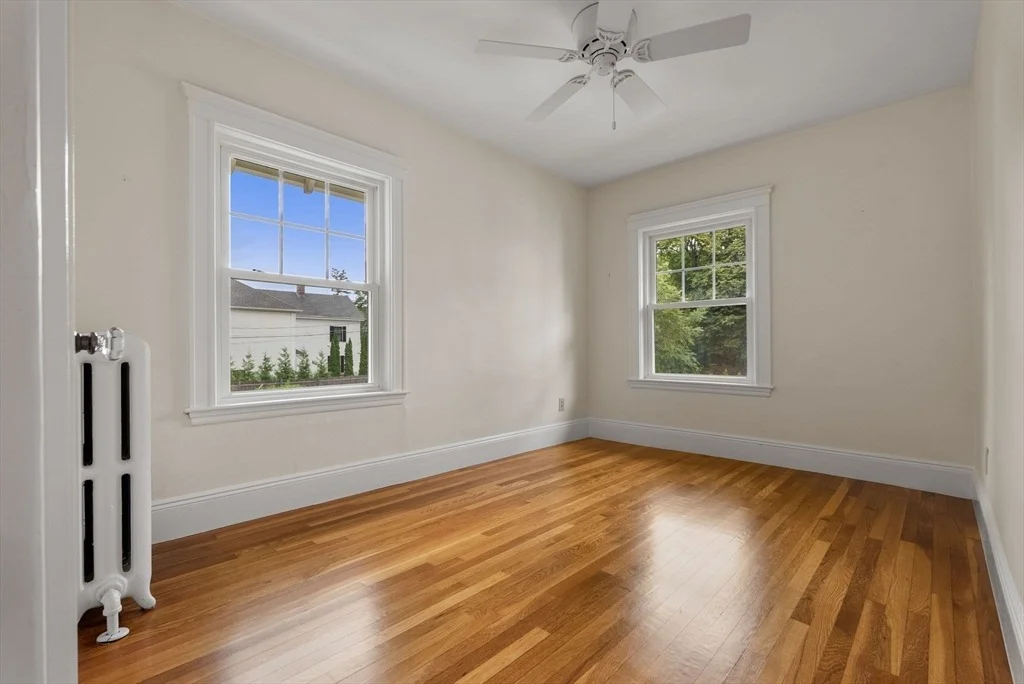 Photo of 855 Commonwealth Ave