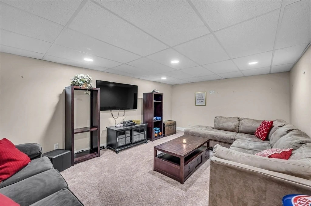 Photo of 92 Ludlow Rd