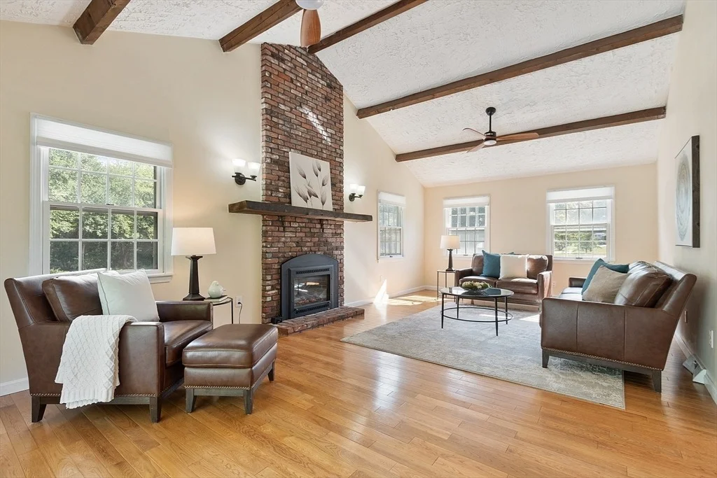 Photo of 4 Fairview Dr