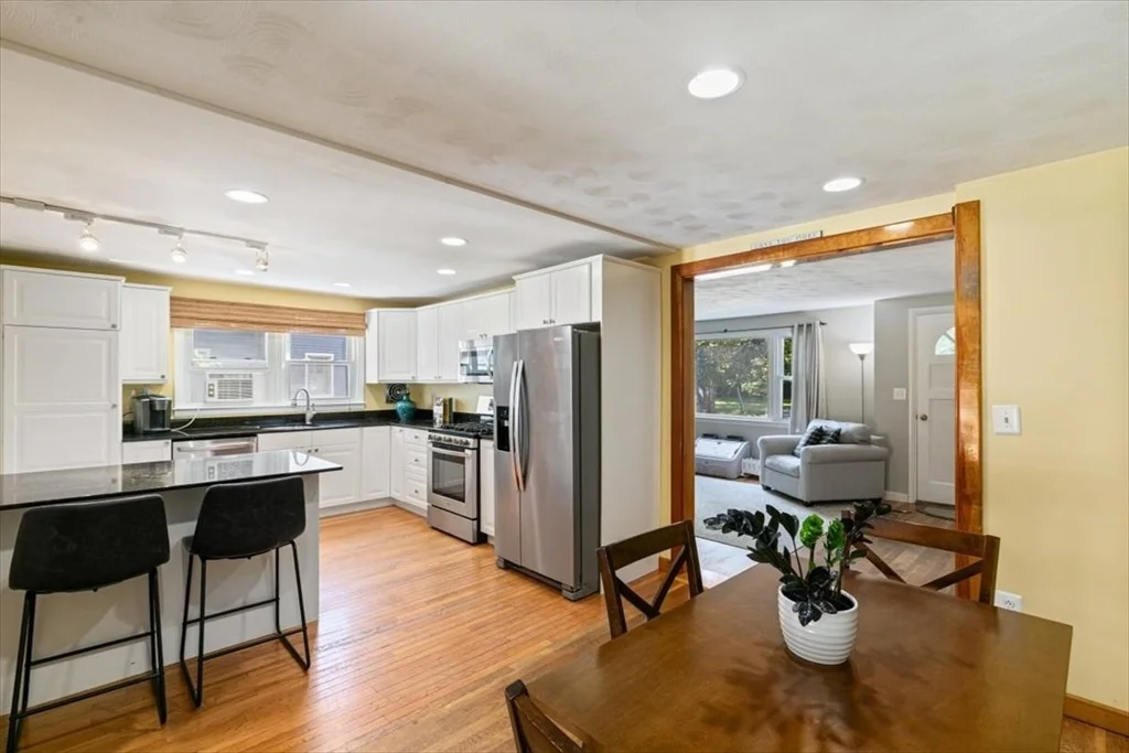 Photo of 3 Cedarwood Ln