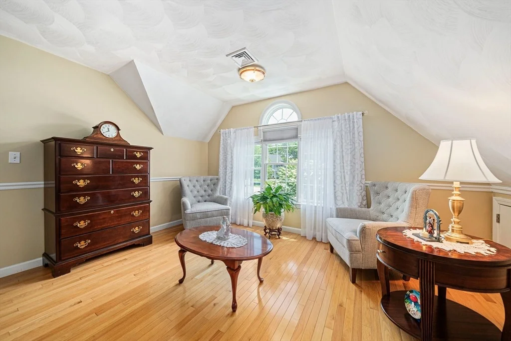 Photo of 136 Wolf Pond Road