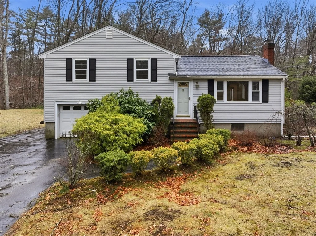 Photo of 8 Ledgewood Drive