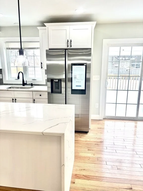 Photo of 106 Almira
