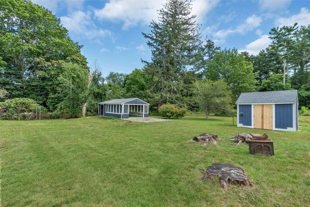 Photo of 10 Briggs Ln