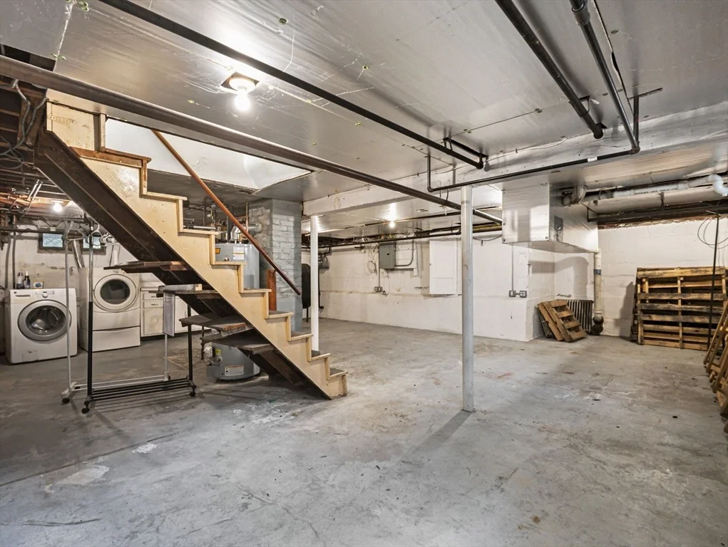 Photo of 81 Spring St