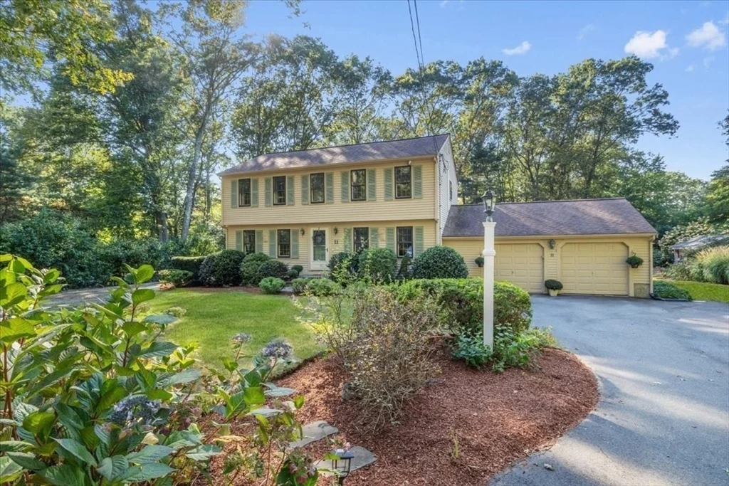 Photo of 11 Hickory Ln