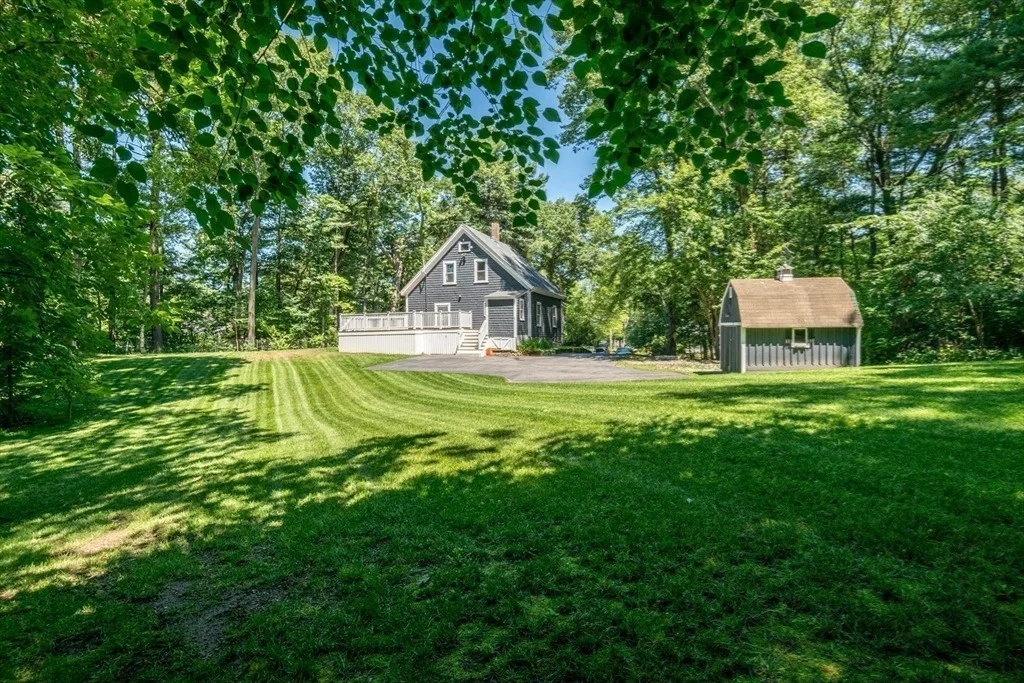 Photo of 34 Lowell Road