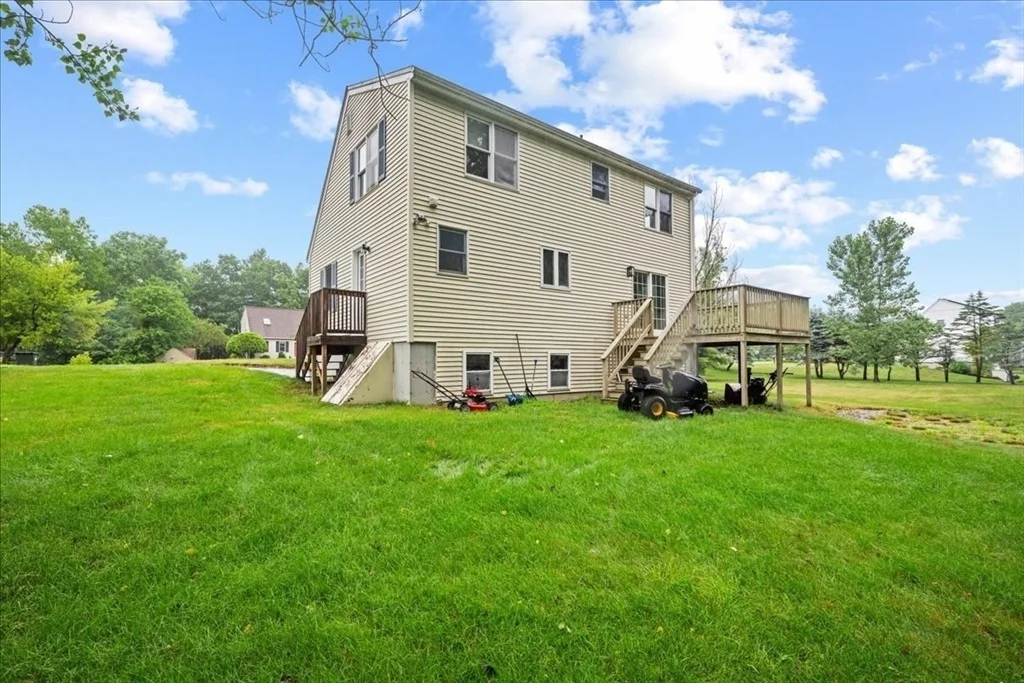 Photo of 7 Sneade Dr