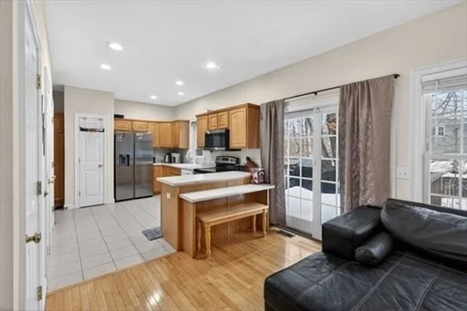 Photo of Unit 1 at 1 Knowlton Circle