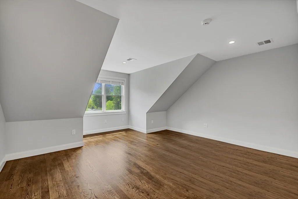 Photo of 7 Bemis Rd