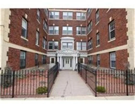 Photo of Unit 21 at 68 Linden St