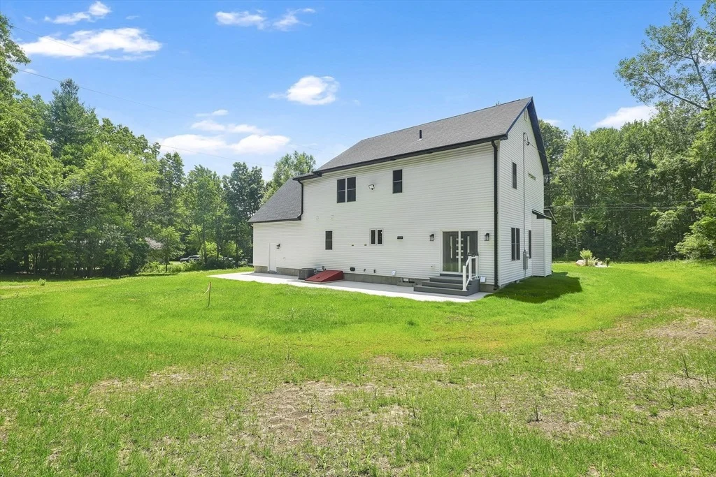 Photo of 139 Middle Rd