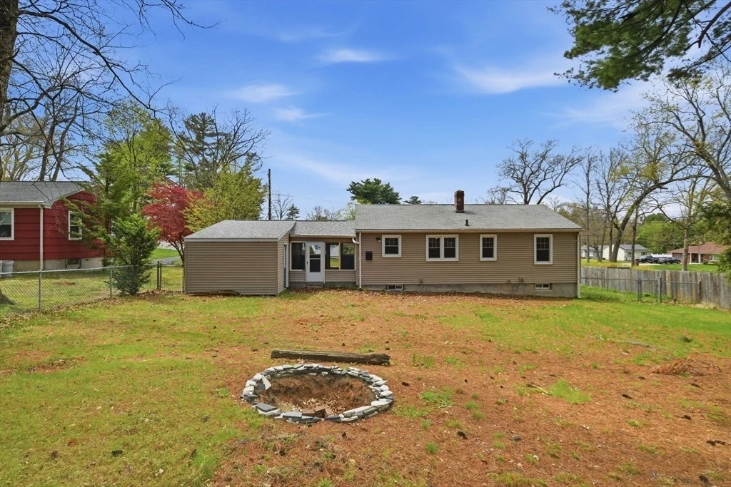 Photo of 33 Overhill Dr