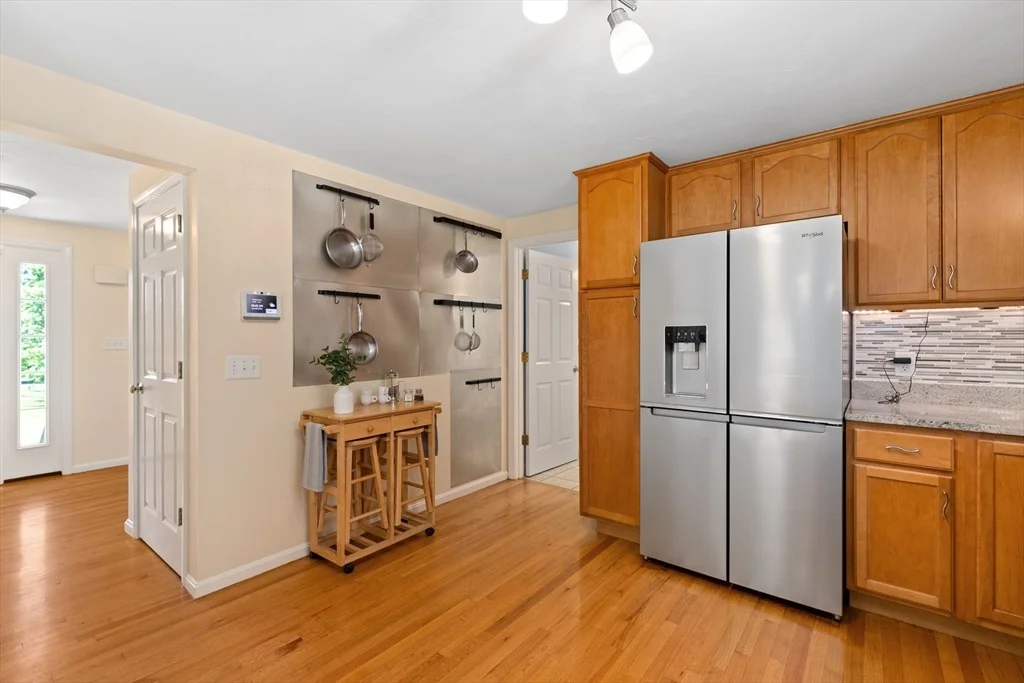 Photo of 49 Larson Ave