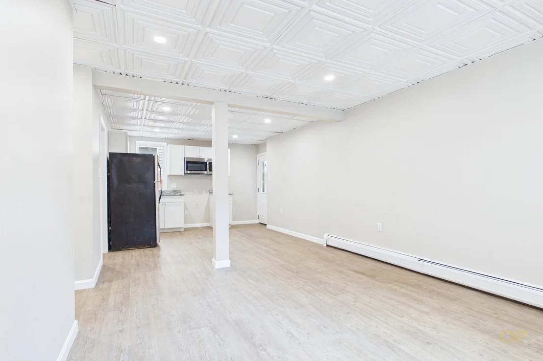 Photo of 102 Vestal St