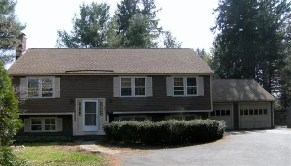 Photo of 640 Marrett Rd