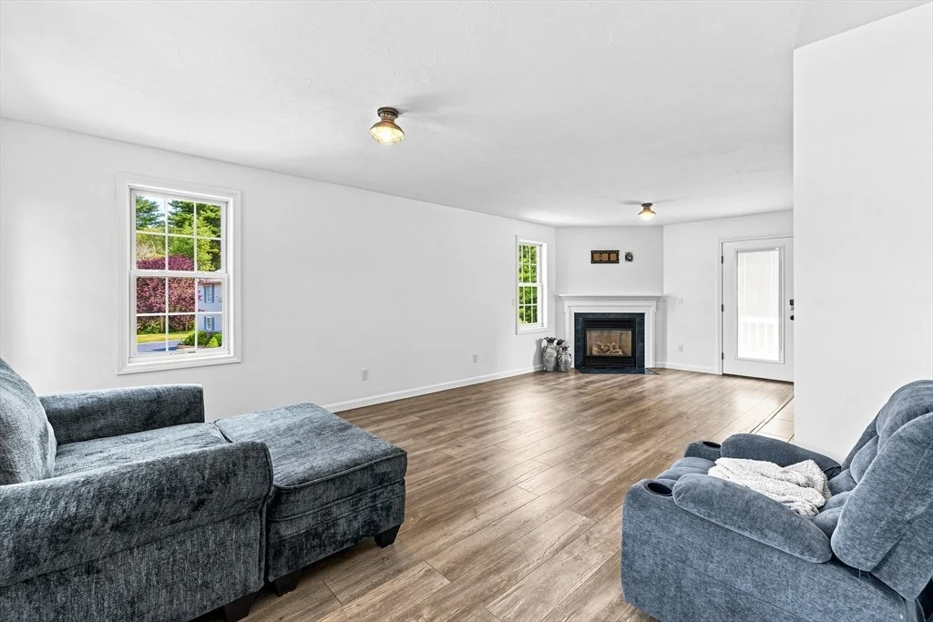 Photo of 21 Forestview Dr