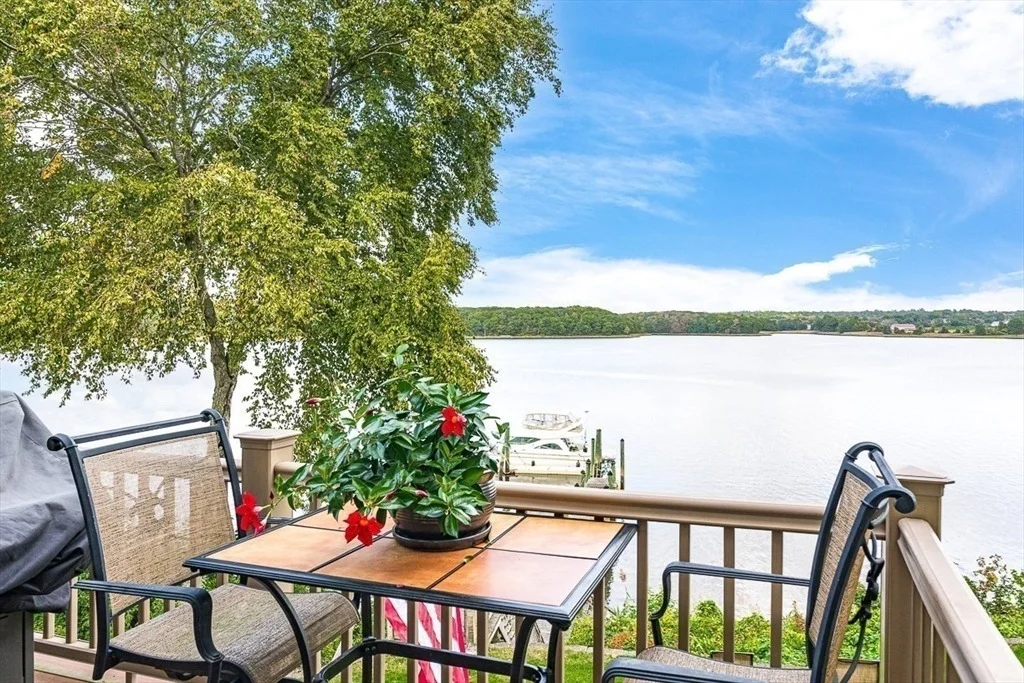 Photo of 43 Cliff Dr