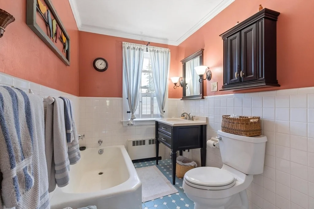 Photo of 248 Elm Street
