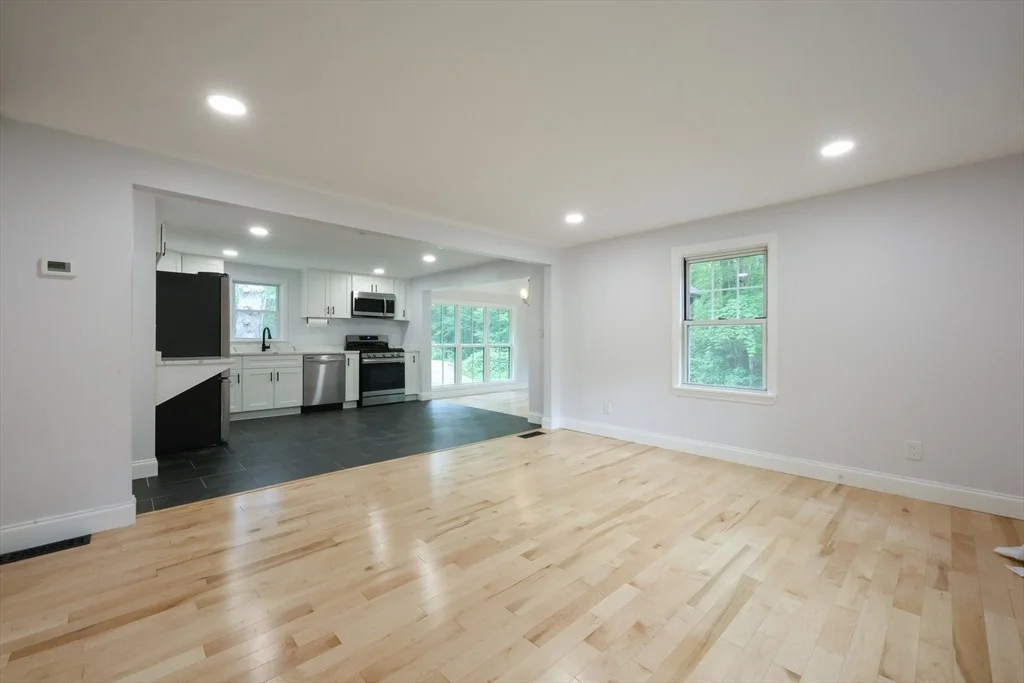 Photo of 25 Bailey Rd