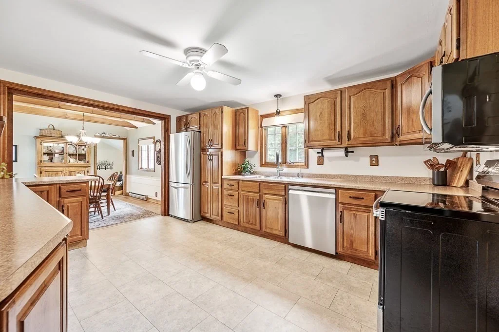 Photo of 11 Eight Lots Rd.