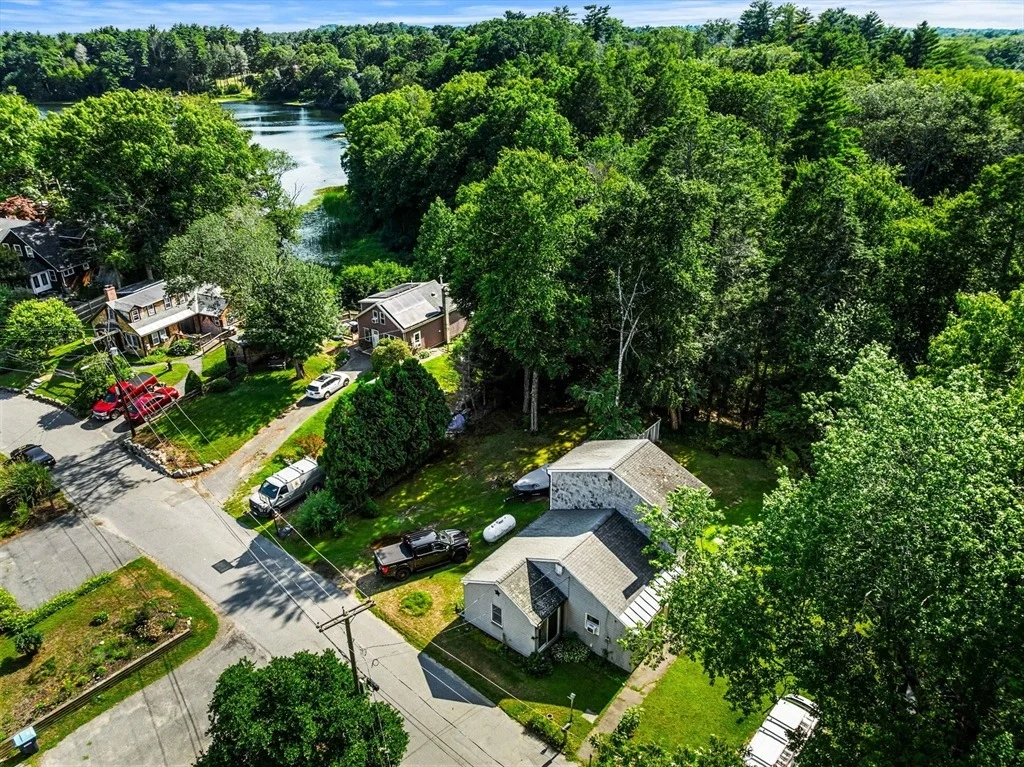 Photo of 76 Pine Tree Drive