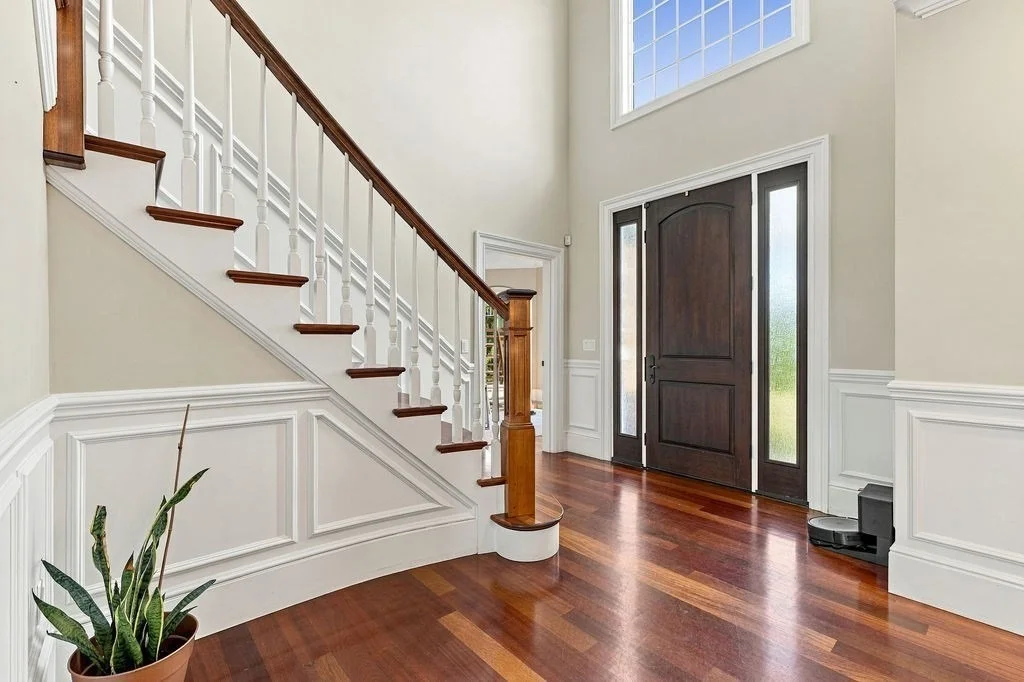 Photo of 857 Main St