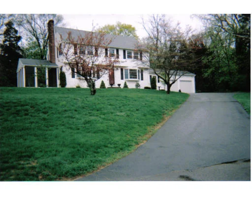 Photo of 5 Old Meadow Ln