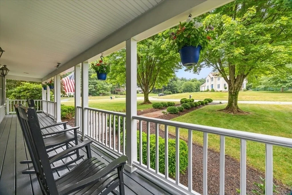 Photo of 130 Deer Hollow Trail