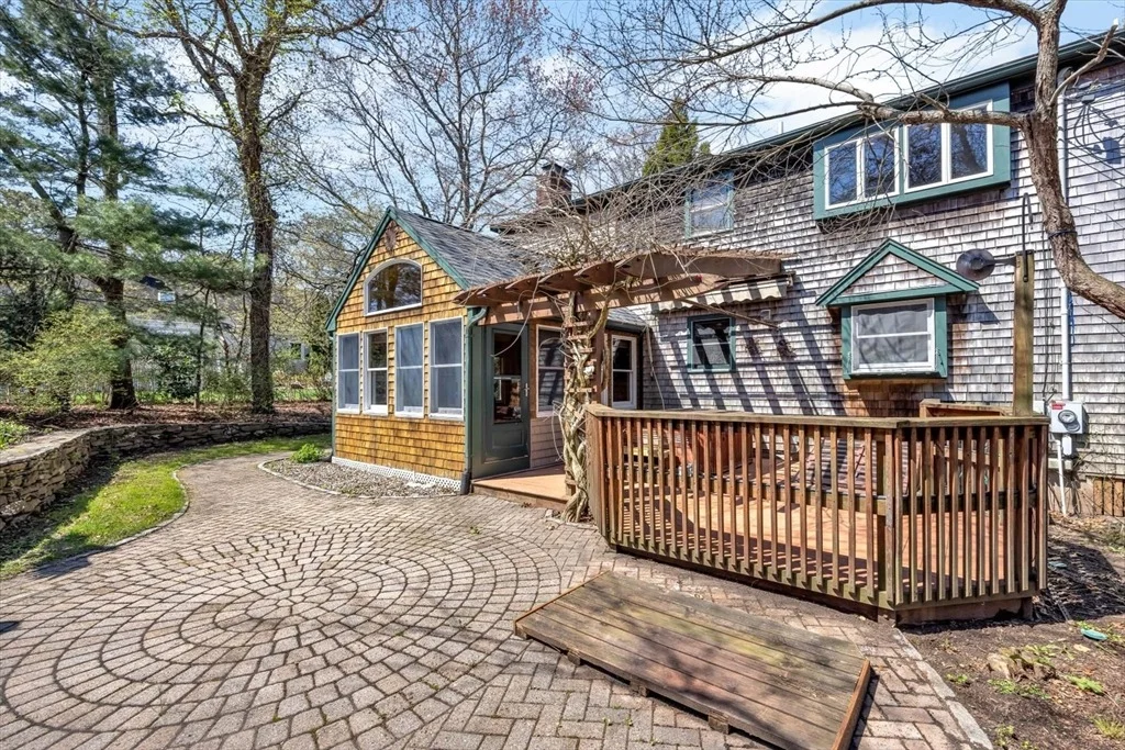 Photo of 34 Hilltop Dr