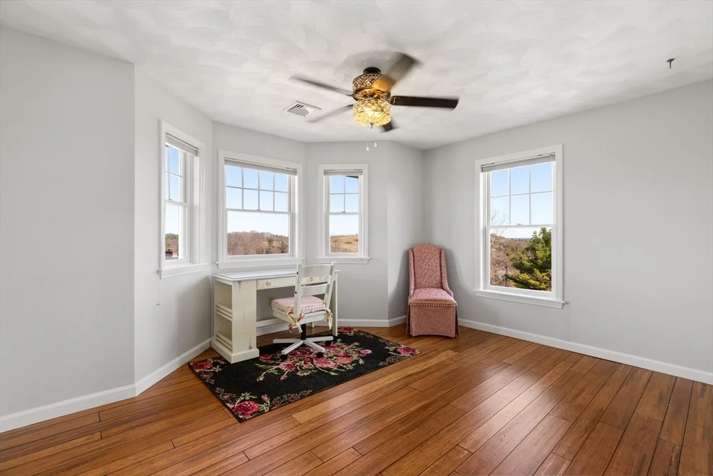 Photo of 65 Skyfields Dr