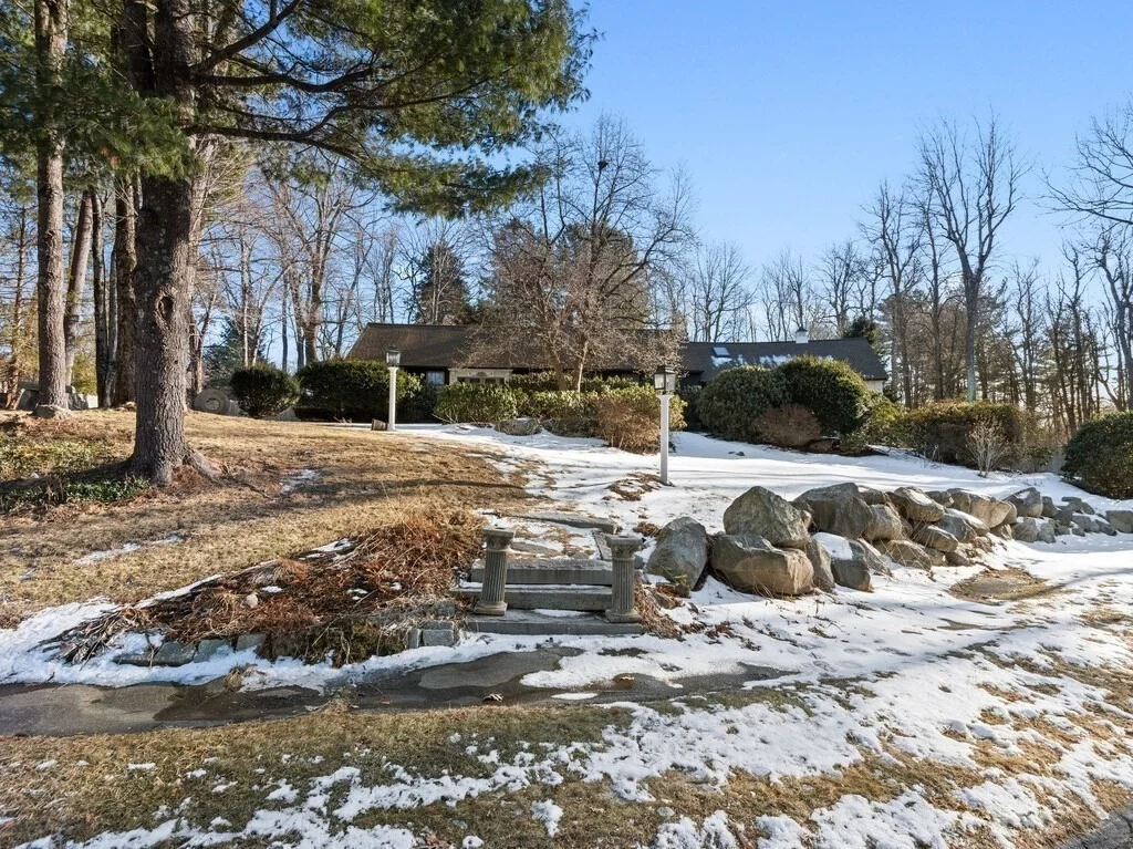 Photo of 186 Pilgrim Drive