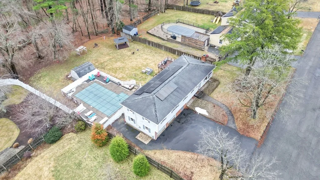 Photo of 25 Fox Hill Rd