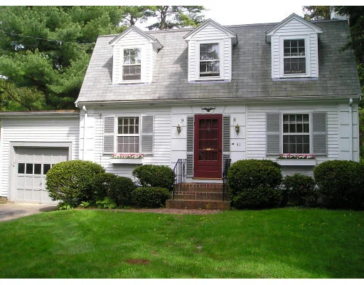 Photo of 41 Oak St
