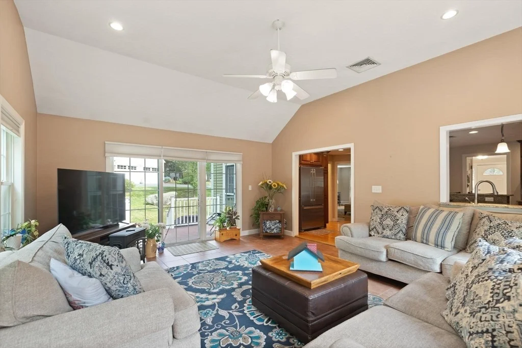 Photo of 210 Abbott