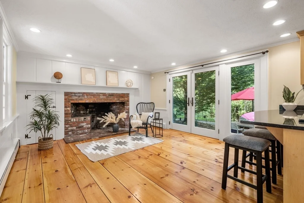 Photo of 371 Willis Road