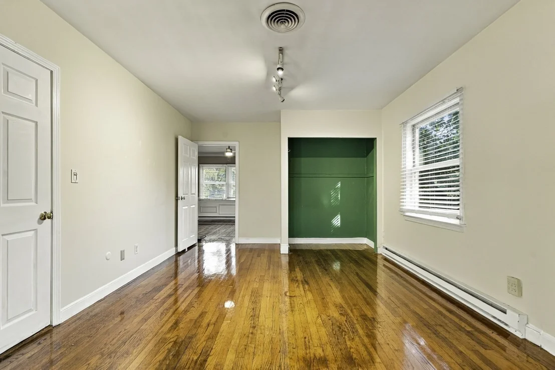 Photo of 10 Munson Street