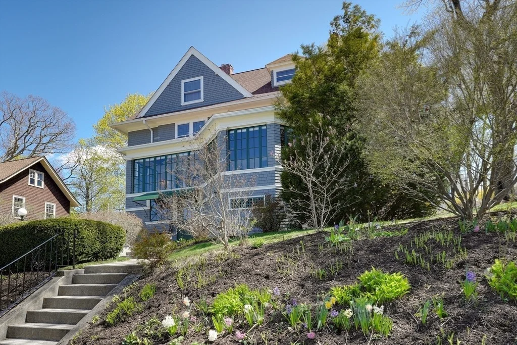 Photo of 13 Maplewood Rd