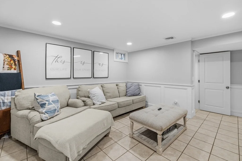 Photo of 127 Middlesex St
