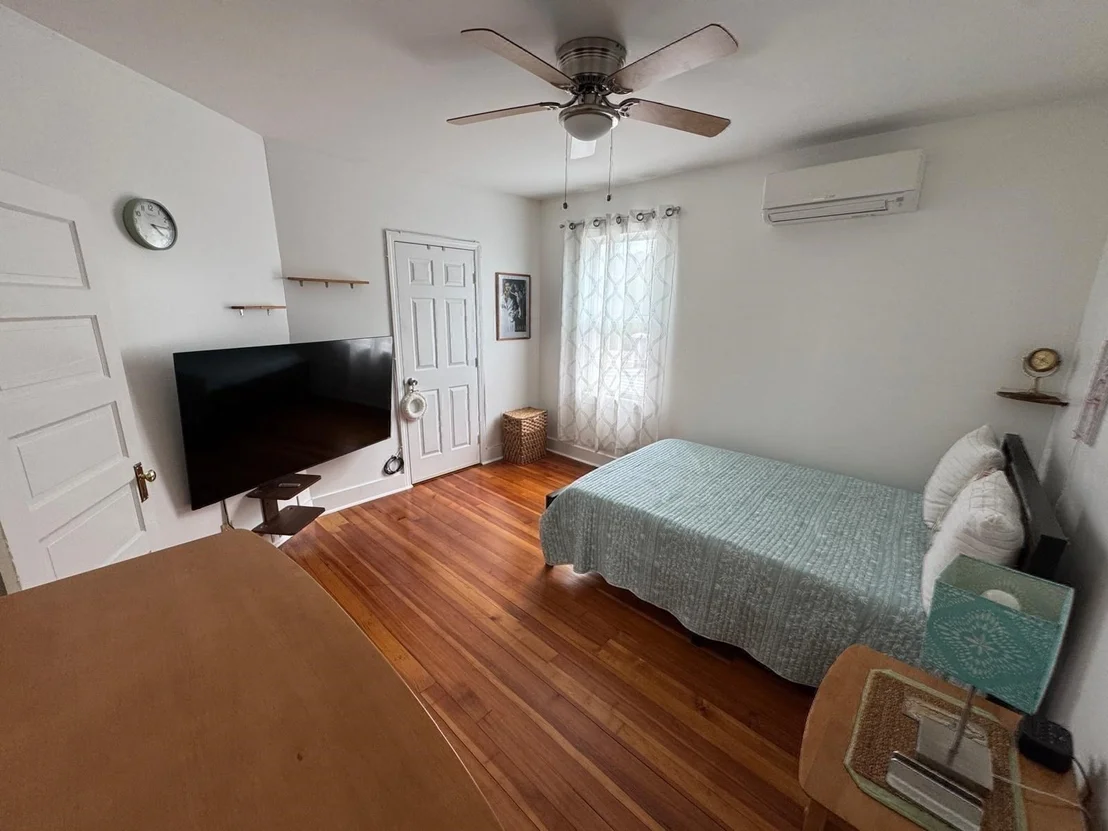 Photo of Unit UNIT2 at 2 Esther Street