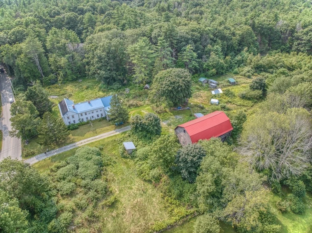 Photo of 691 River St